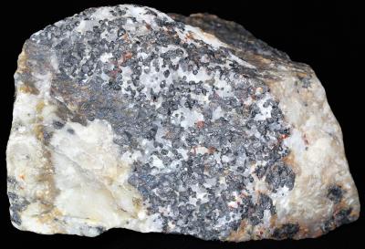 Esperite, calcite, franklinite, hardystonite, zincite and willemite from Franklin, NJ