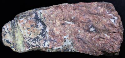 Mahogany sphalerite with sphalerite vein, willemite, calcite, franklinite from Sterling Hill Mine, Ogdensburg, NJ