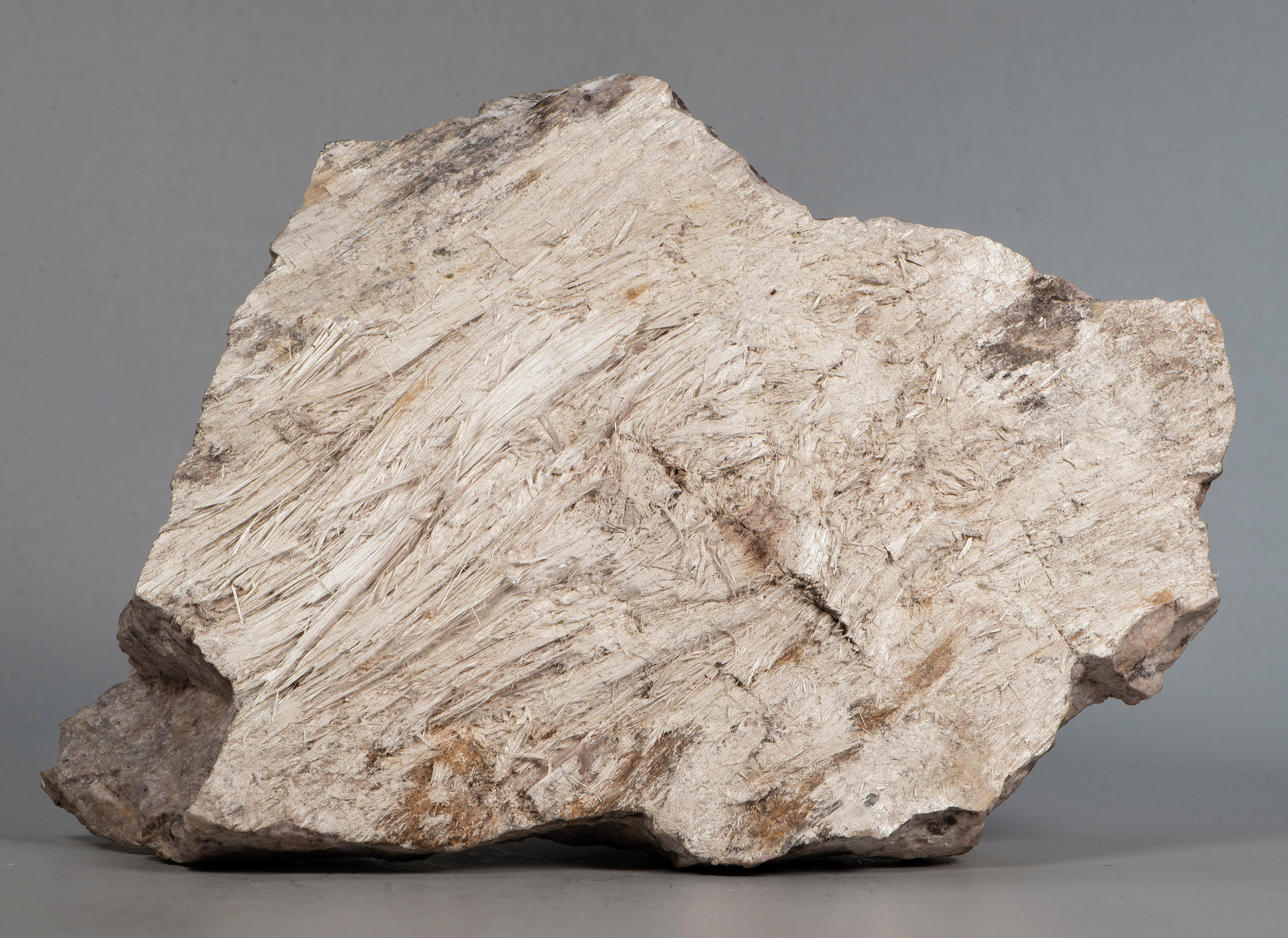 Fibrous white sussexite, calcite, willemite, Sterling Hill, Ogdensburg
